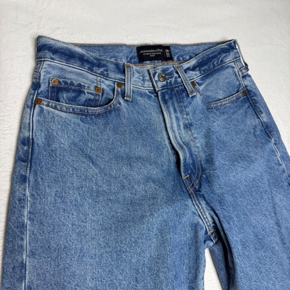 Abercrombie & Fitch Denim - Abercrombie Fitch Authentic Rigid Denim Baggy Jeans Medium Wash Women Size 29x32